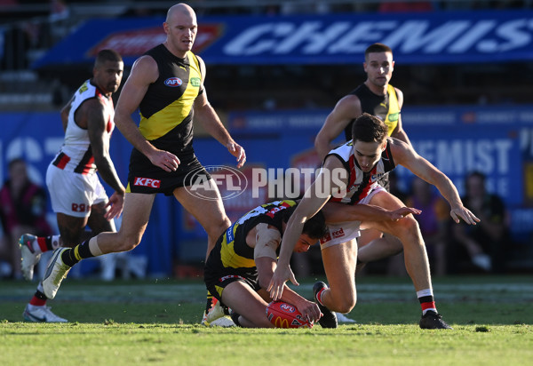 AFL 2024 Round 04 - Richmond v St Kilda - A-47067427