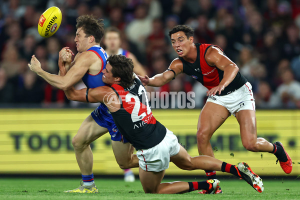 AFL 2024 Round 05 - Western Bulldogs v Essendon - A-47151641