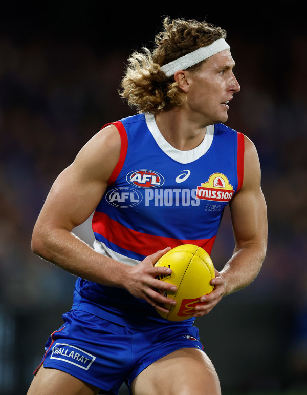 AFL 2024 Round 05 - Western Bulldogs v Essendon - A-47154100