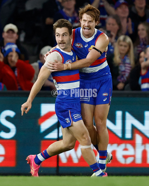 AFL 2024 Round 05 - Western Bulldogs v Essendon - A-47154123