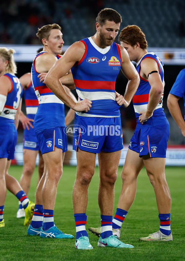 AFL 2024 Round 05 - Western Bulldogs v Essendon - A-47160532