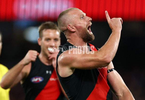 AFL 2024 Round 05 - Western Bulldogs v Essendon - A-47161494