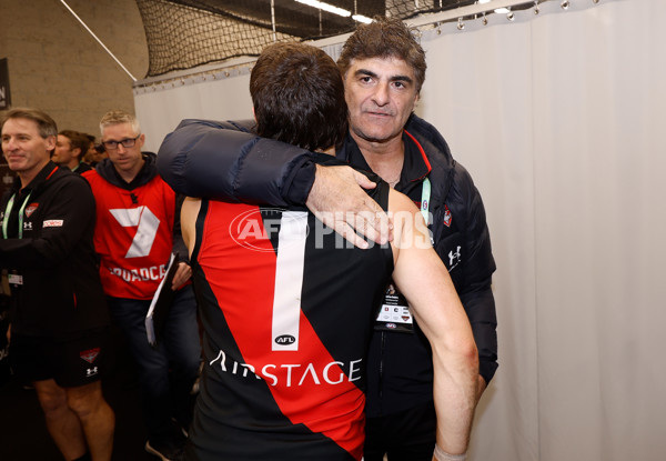 AFL 2024 Round 05 - Western Bulldogs v Essendon - A-47161499