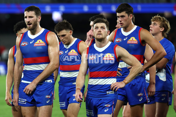 AFL 2024 Round 05 - Western Bulldogs v Essendon - A-47161523