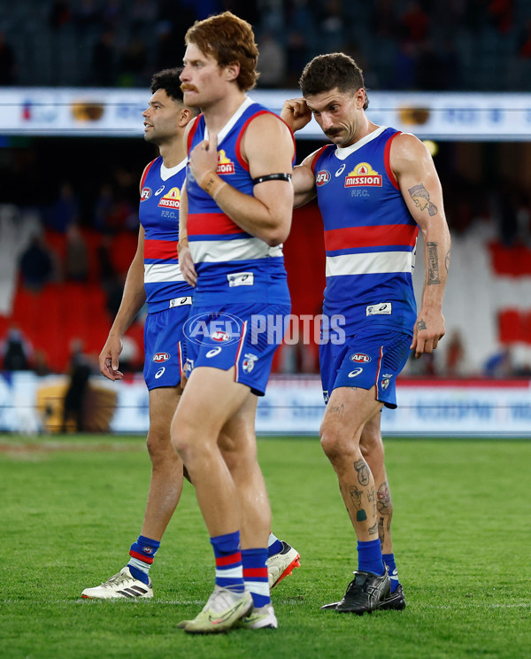 AFL 2024 Round 05 - Western Bulldogs v Essendon - A-47163506