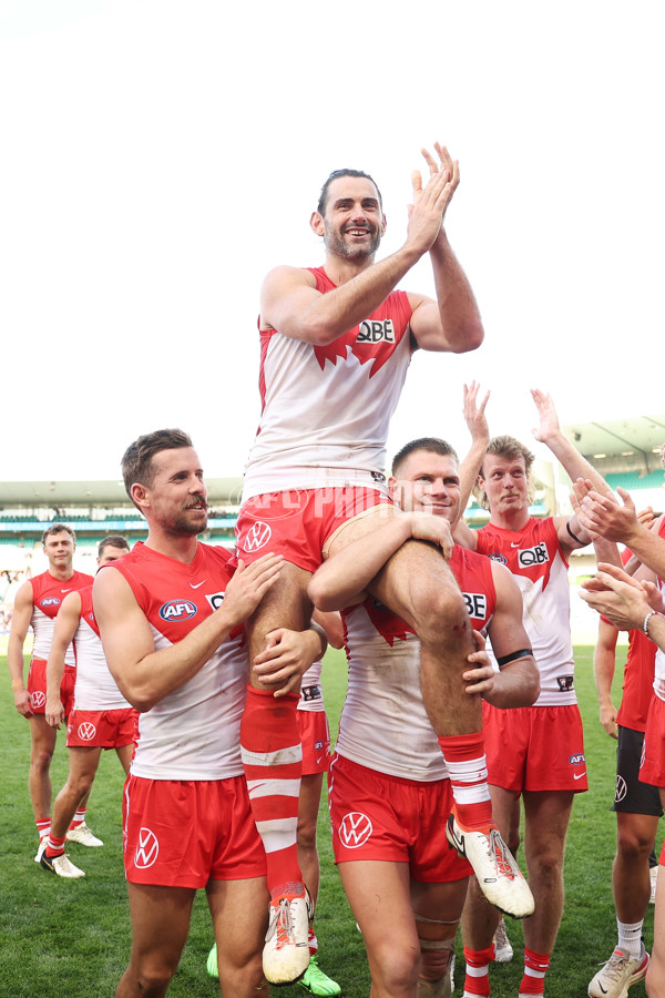 AFL 2024 Round 06 - Sydney v Gold Coast - A-47407896