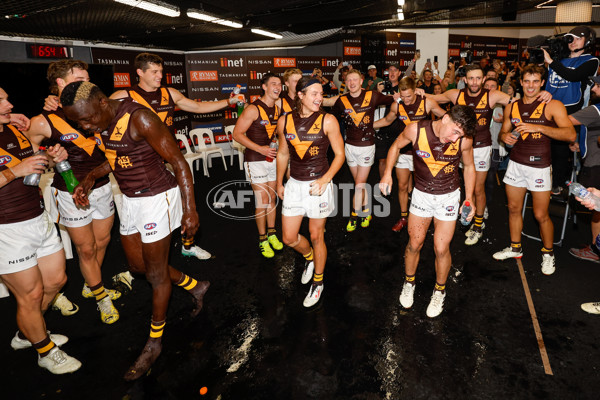 AFL 2024 Round 06 - North Melbourne v Hawthorn - A-47412975