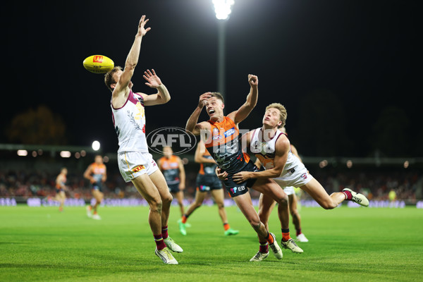 AFL 2024 Round 07 - GWS v Brisbane - A-48191370