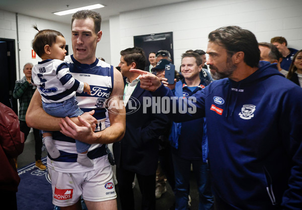 AFL 2024 Round 07 - Geelong v Carlton - A-48228235