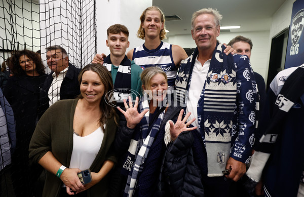 AFL 2024 Round 07 - Geelong v Carlton - A-48228922