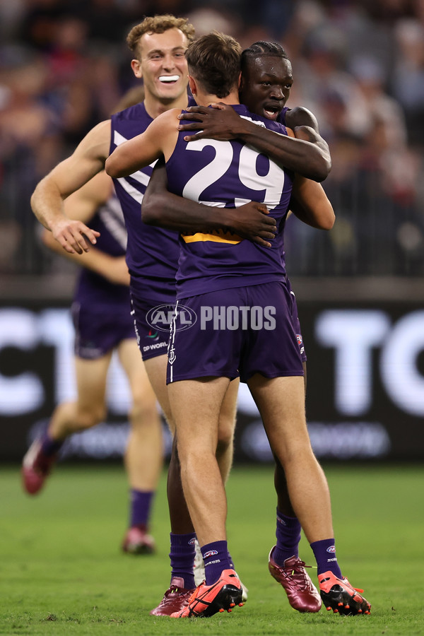 AFL 2024 Round 07 - Fremantle v Western Bulldogs - A-48234004