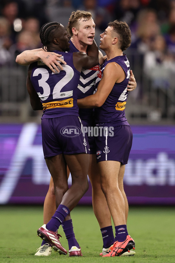 AFL 2024 Round 07 - Fremantle v Western Bulldogs - A-48234057