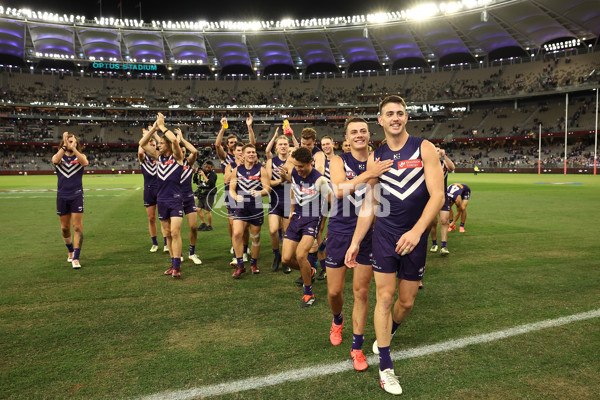 AFL 2024 Round 07 - Fremantle v Western Bulldogs - A-48240865