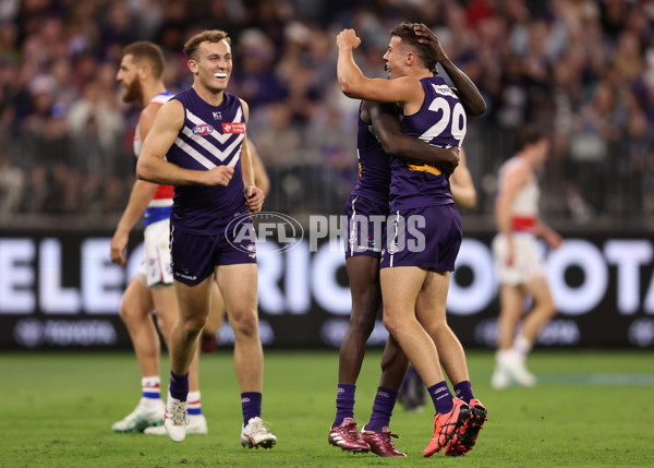 AFL 2024 Round 07 - Fremantle v Western Bulldogs - A-48244120