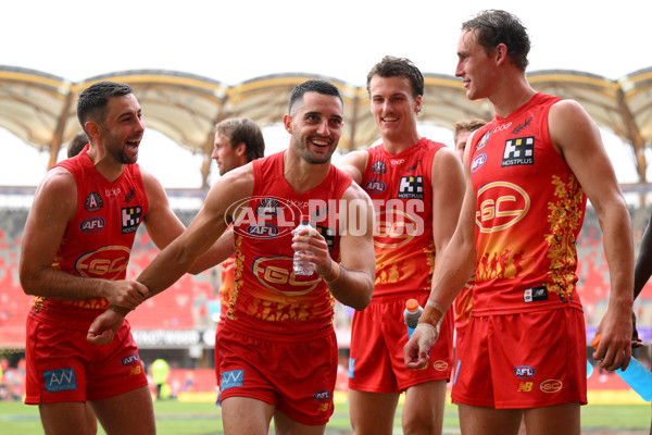 AFL 2024 Round 07 - Gold Coast v West Coast - A-48254541