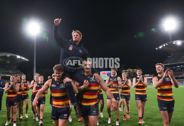 AFL 2024 Round 08 - Adelaide v Port Adelaide - A-48649653