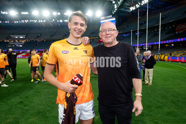 AFL 2024 Round 08 - Western Bulldogs v Hawthorn - A-48763040