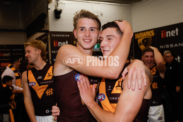 AFL 2024 Round 08 - Western Bulldogs v Hawthorn - A-48774893