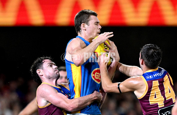 AFL 2024 Round 08 - Brisbane v Gold Coast - A-48782503