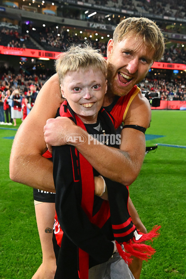 AFL 2024 Round 09 - Essendon v GWS - A-49111488