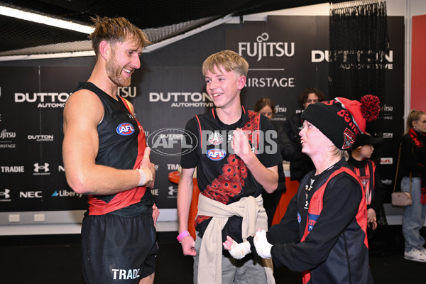 AFL 2024 Round 09 - Essendon v GWS - A-49129434