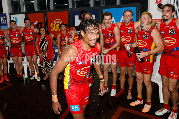 AFL 2024 Round 09 - Gold Coast v North Melbourne - A-49140647