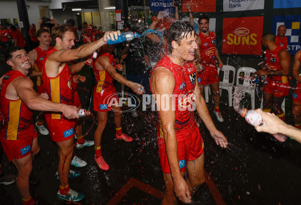 AFL 2024 Round 10 - Gold Coast v Geelong - A-49417379