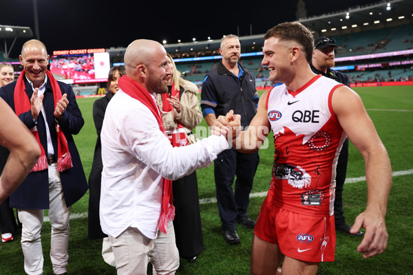 AFL 2024 Round 10 - Sydney v Carlton - A-49452248