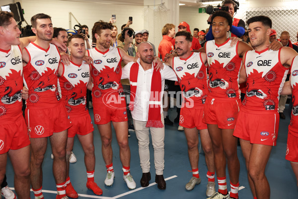 AFL 2024 Round 10 - Sydney v Carlton - A-49452533