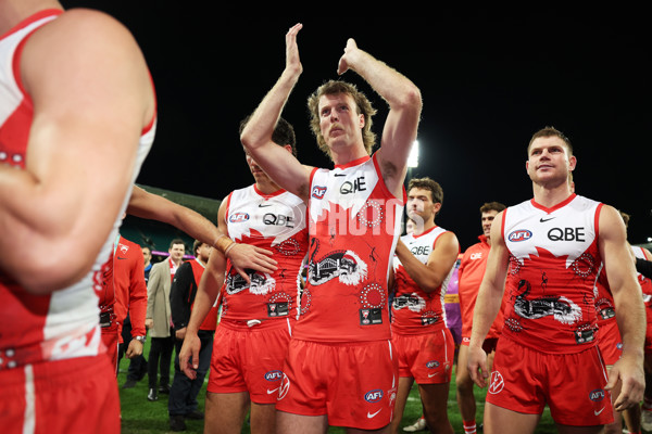 AFL 2024 Round 10 - Sydney v Carlton - A-49452537