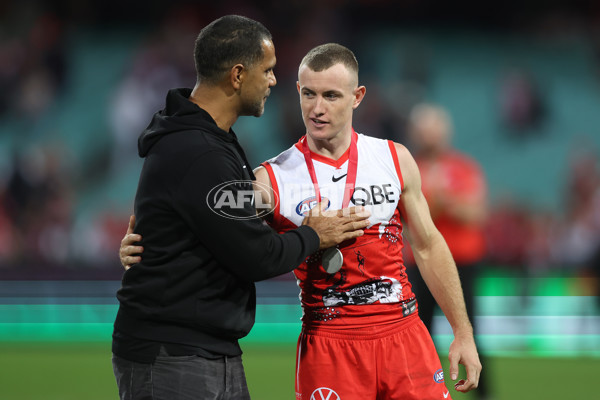 AFL 2024 Round 10 - Sydney v Carlton - A-49452562