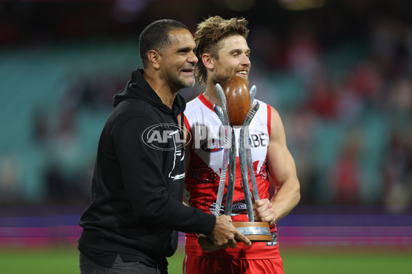 AFL 2024 Round 10 - Sydney v Carlton - A-49452563