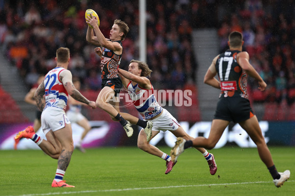 AFL 2024 Round 10 - GWS v Western Bulldogs - A-49460529