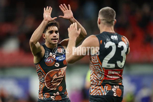 AFL 2024 Round 10 - GWS v Western Bulldogs - A-49462925