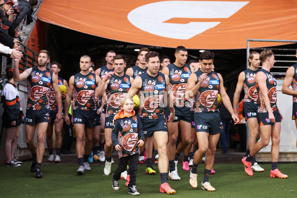 AFL 2024 Round 10 - GWS v Western Bulldogs - A-49462928