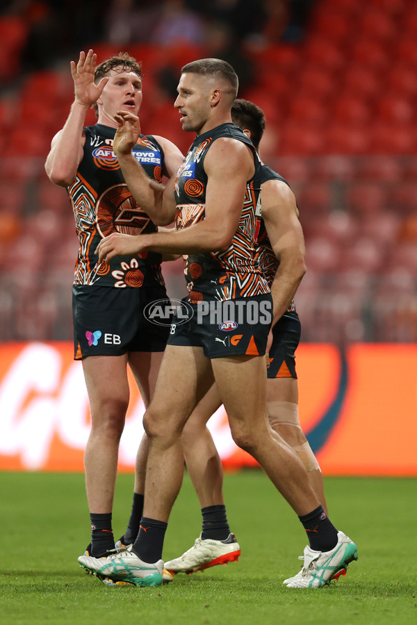 AFL 2024 Round 10 - GWS v Western Bulldogs - A-49465475