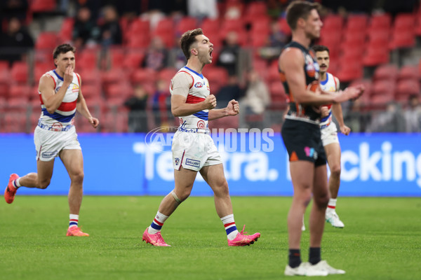 AFL 2024 Round 10 - GWS v Western Bulldogs - A-49465502