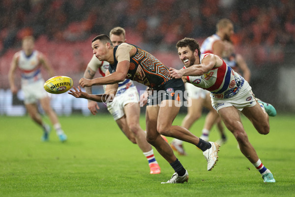 AFL 2024 Round 10 - GWS v Western Bulldogs - A-49465515