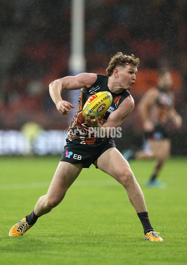 AFL 2024 Round 10 - GWS v Western Bulldogs - A-49465518