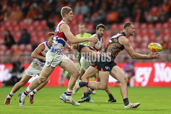 AFL 2024 Round 10 - GWS v Western Bulldogs - A-49465519