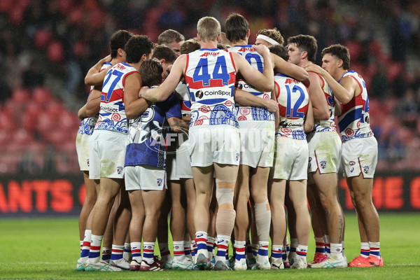 AFL 2024 Round 10 - GWS v Western Bulldogs - A-49465520