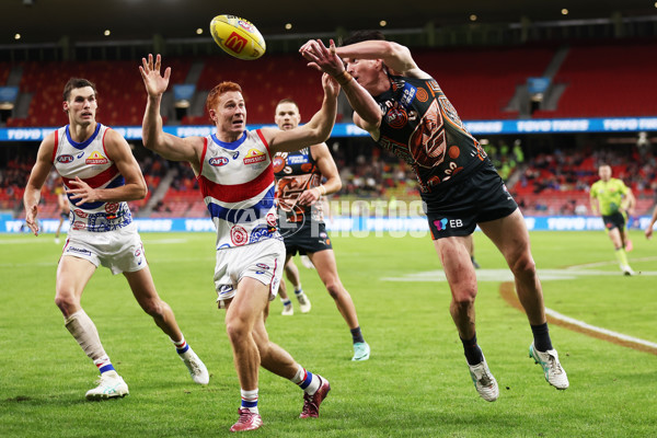 AFL 2024 Round 10 - GWS v Western Bulldogs - A-49465537