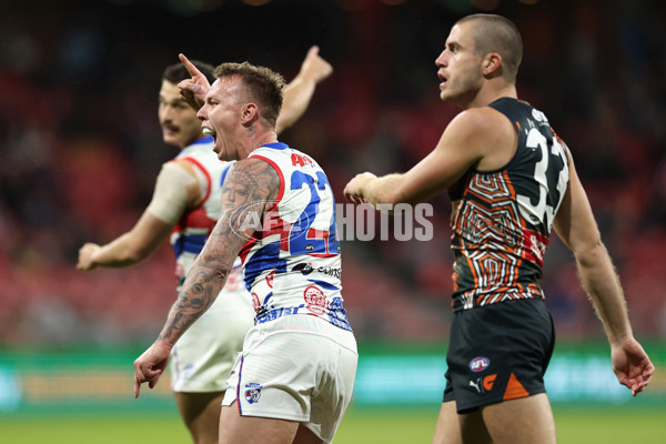 AFL 2024 Round 10 - GWS v Western Bulldogs - A-49465553