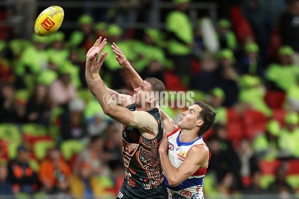 AFL 2024 Round 10 - GWS v Western Bulldogs - A-49465766