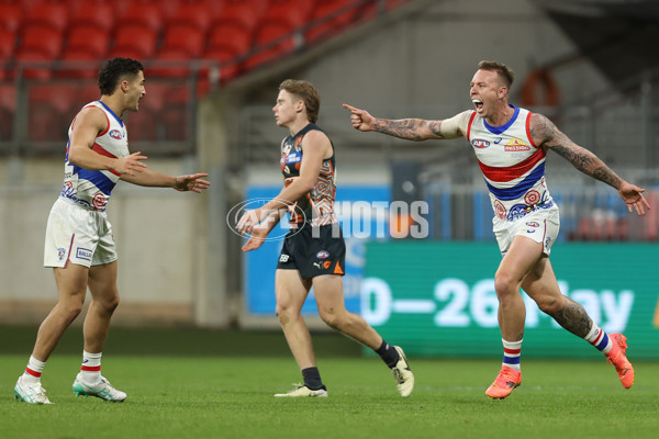 AFL 2024 Round 10 - GWS v Western Bulldogs - A-49465827