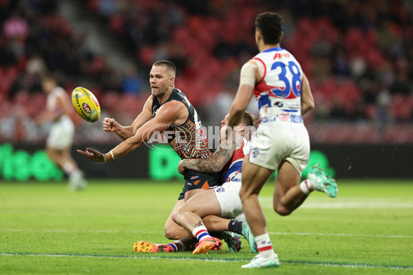 AFL 2024 Round 10 - GWS v Western Bulldogs - A-49465830