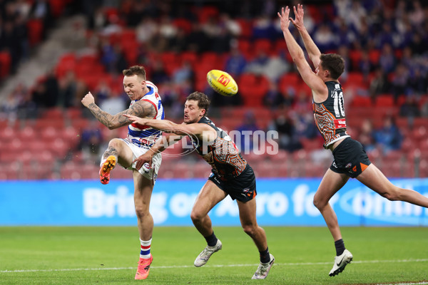 AFL 2024 Round 10 - GWS v Western Bulldogs - A-49465844