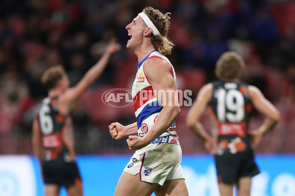 AFL 2024 Round 10 - GWS v Western Bulldogs - A-49471338