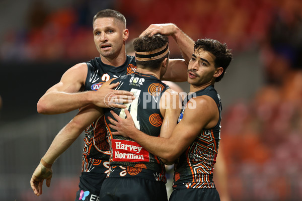 AFL 2024 Round 10 - GWS v Western Bulldogs - A-49471381