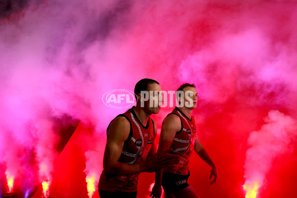 AFL 2024 Round 10 - Essendon v North Melbourne - A-49489959